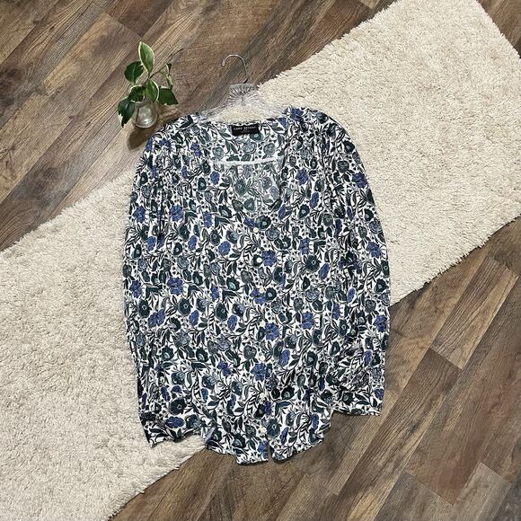 Lane Bryant Size 18/20 Teal Navy Blue Floral Button Down V Neck Top - Picture 1 of 6
